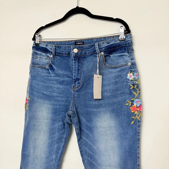 Flamingals Floral Embroidery Mid Waist High Stretch Bootcut Jeans with Pockets - Picture 4 of 7